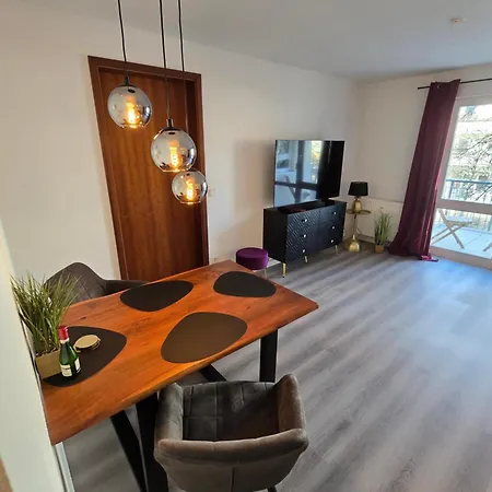 Daire Wohntraum Kamelienweg, Sauna, Balkon