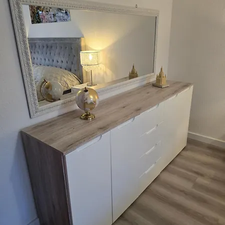 Wohntraum Kamelienweg, Sauna, Balkon * Dresden