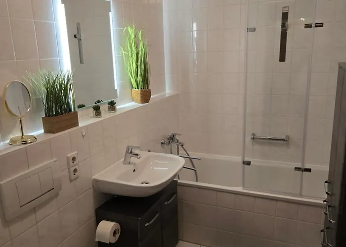 Wohntraum Kamelienweg, Sauna, Balkon 아파트 드레스덴