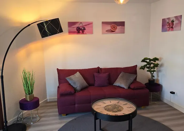 Wohntraum Kamelienweg, Sauna, Balkon 아파트 *