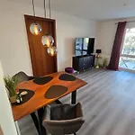 דירה Wohntraum Kamelienweg, Sauna, Balkon