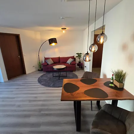 Wohntraum Kamelienweg, Sauna, Balkon Δρέσδη