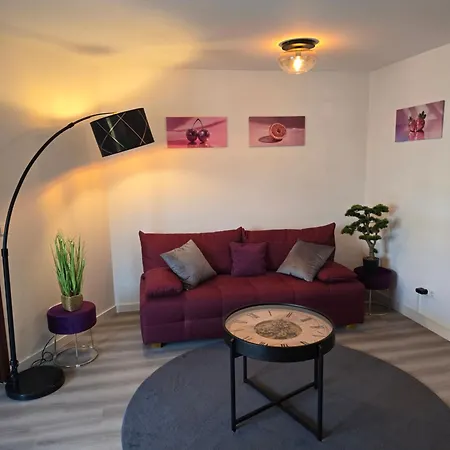 Wohntraum Kamelienweg, Sauna, Balkon Apartment *