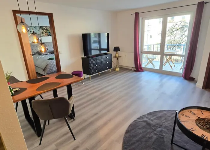 Lägenhet Wohntraum Kamelienweg, Sauna, Balkon *